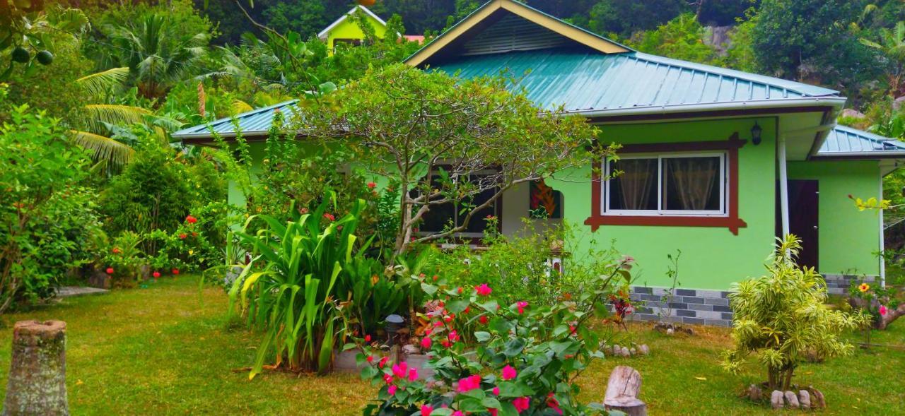 Dan Zoranz Self Catering Guest House La Digue Buitenkant foto