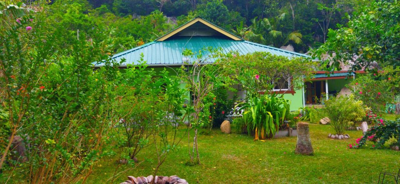 Dan Zoranz Self Catering Guest House La Digue Buitenkant foto