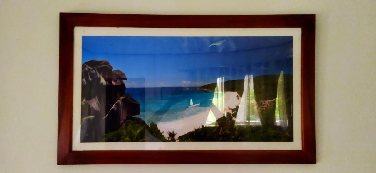 Dan Zoranz Self Catering Guest House La Digue Buitenkant foto