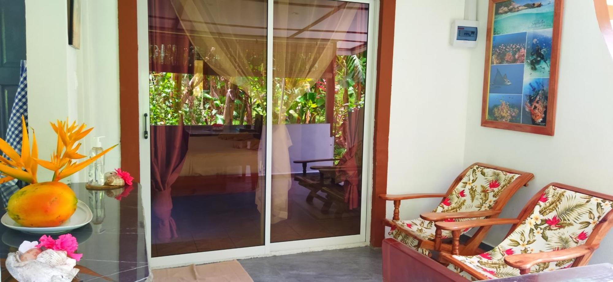 Dan Zoranz Self Catering Guest House La Digue Buitenkant foto