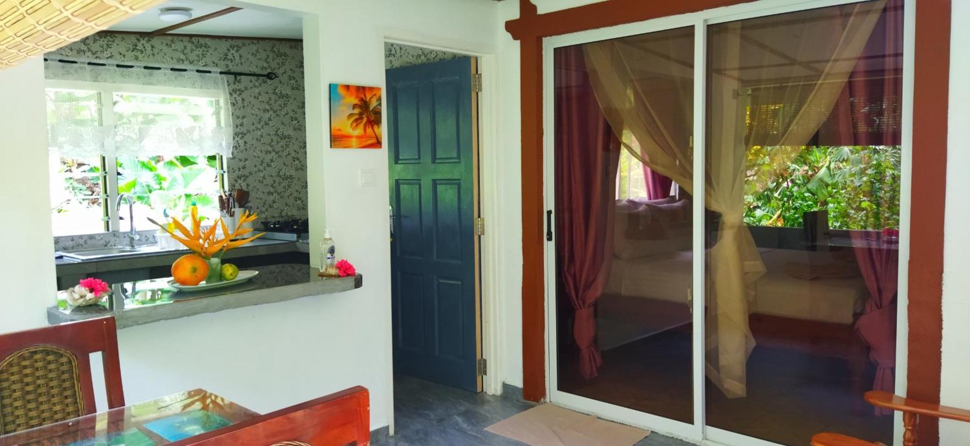 Dan Zoranz Self Catering Guest House La Digue Buitenkant foto