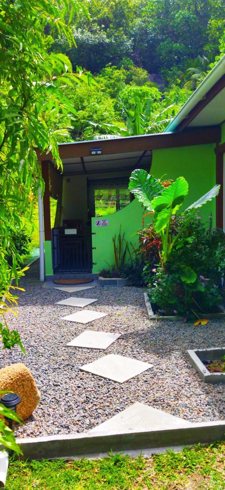 Dan Zoranz Self Catering Guest House La Digue Buitenkant foto